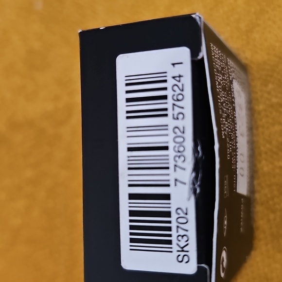 MAC POWDER KISS EYESHADOW- MY TWEEDY - Picture 6 of 6